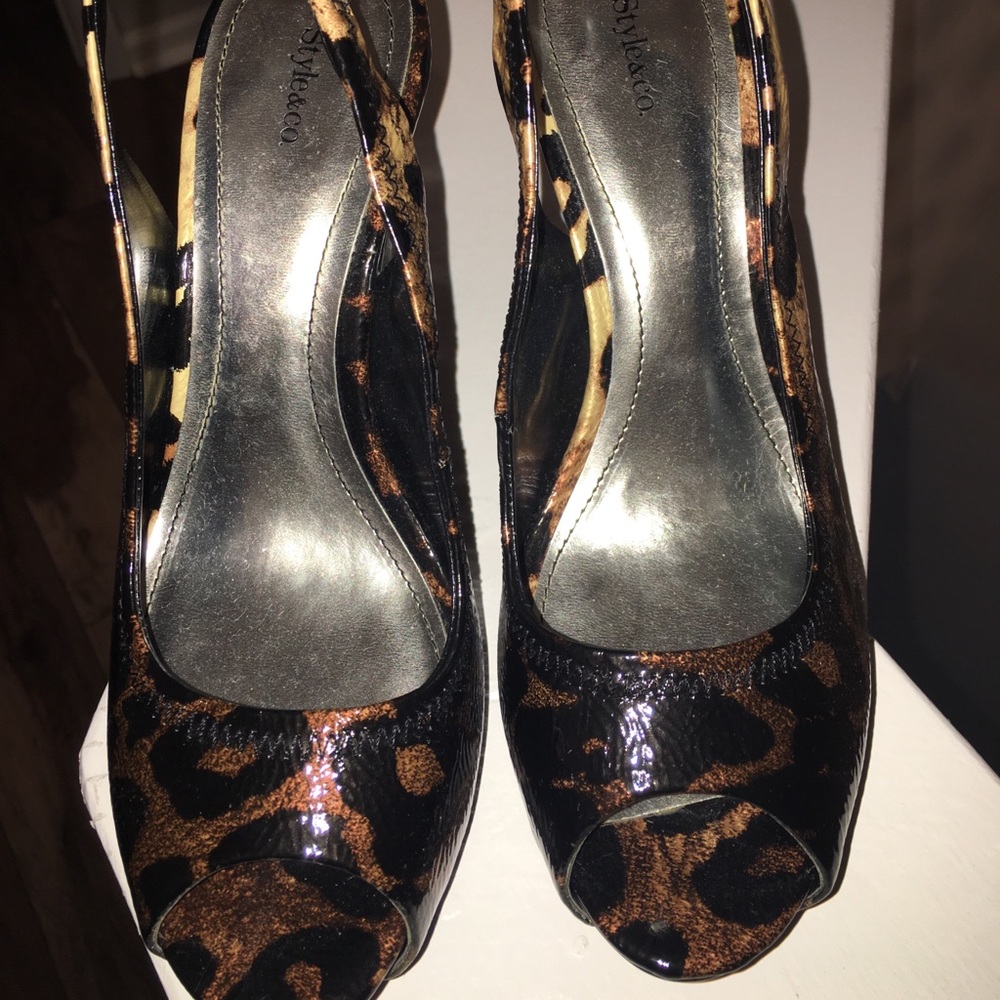Platform Slingback’s